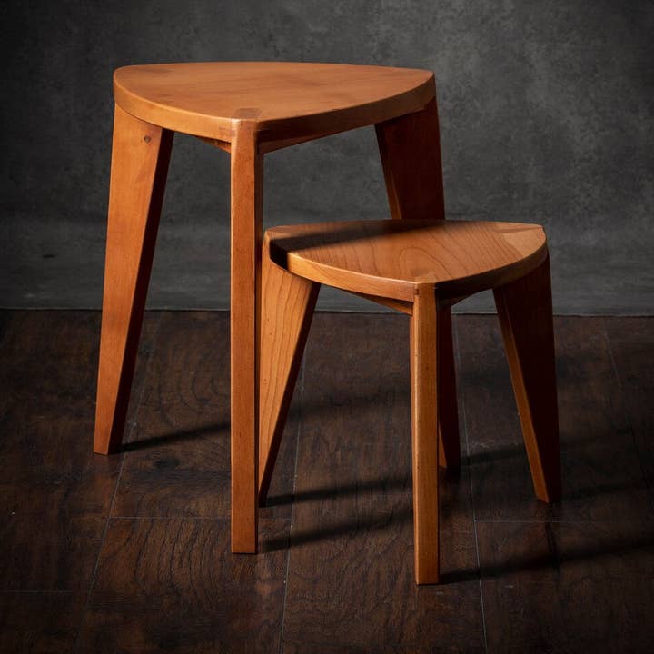 Sakura Heimen Set med trebenta körsbärspallar för wholesale av Meda furniture