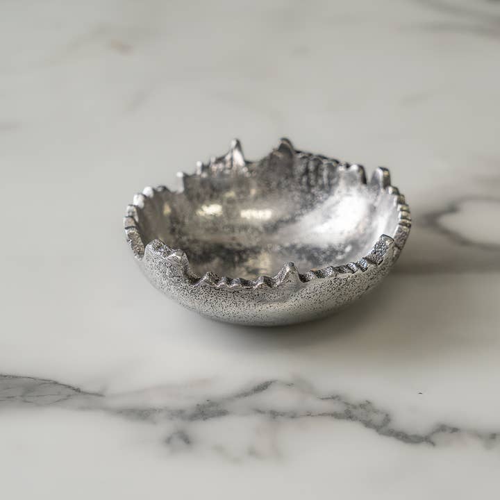 India Handicrafts Inc – Großhandel Dekorative Platte/Teller/Schüssel – Schale aus strukturiertem Aluminium mit abgerundetem Rand, S