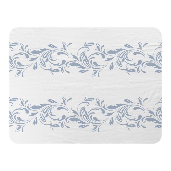 Volutes décoratives et fleurs (Couverture) pour la vente par Benjamin Tate Design