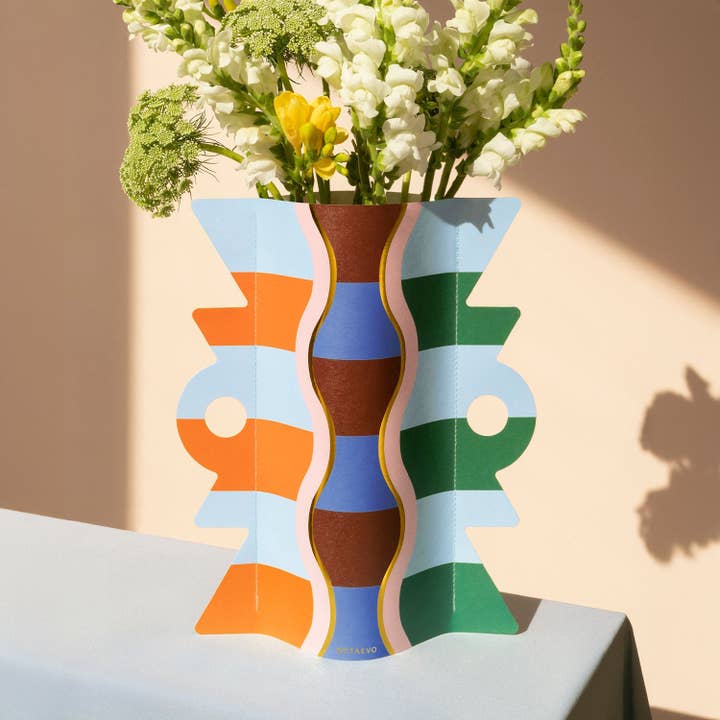 Ensemble Vase en papier Giza, vase à fleurs et carte OCTAEVO pour la vente par 54 Celsius
