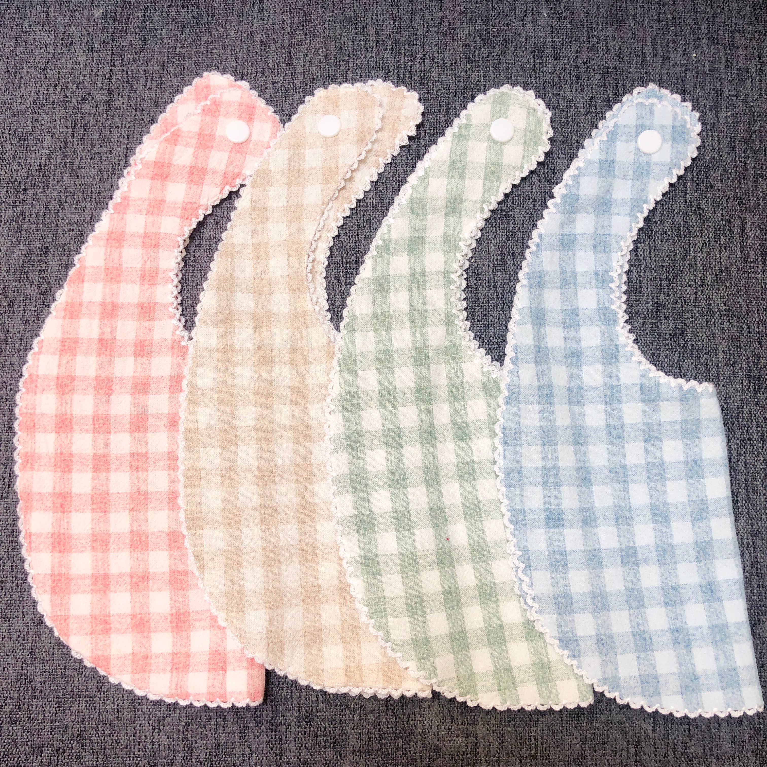 Belle Linen - Wholesale Bib - Baby - Linen Checkered Scalloped Lace Baby Newborn Bibs2