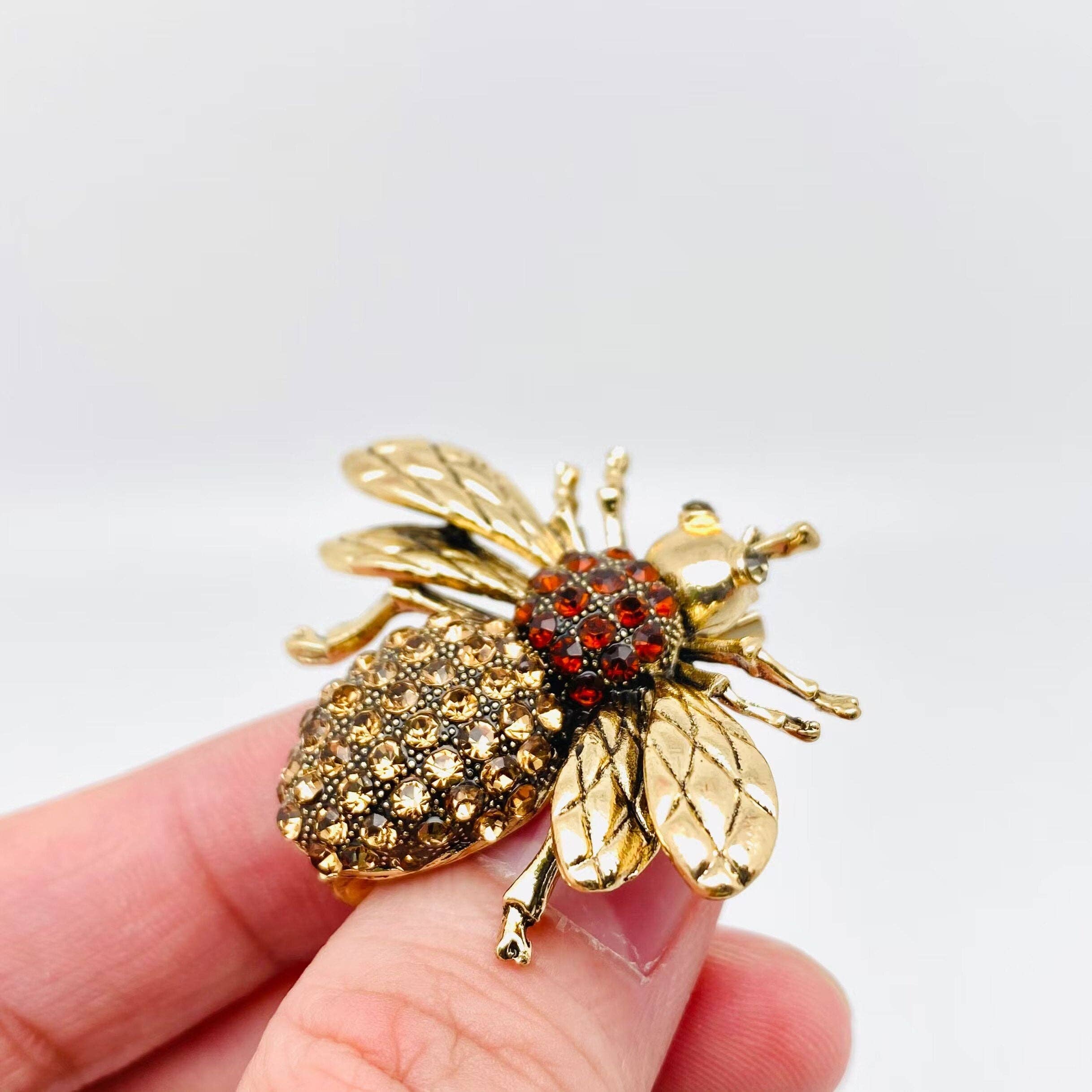 Mio Queena - Vente Broches - Broche abeille en métal avec strass, pince à vêtements5