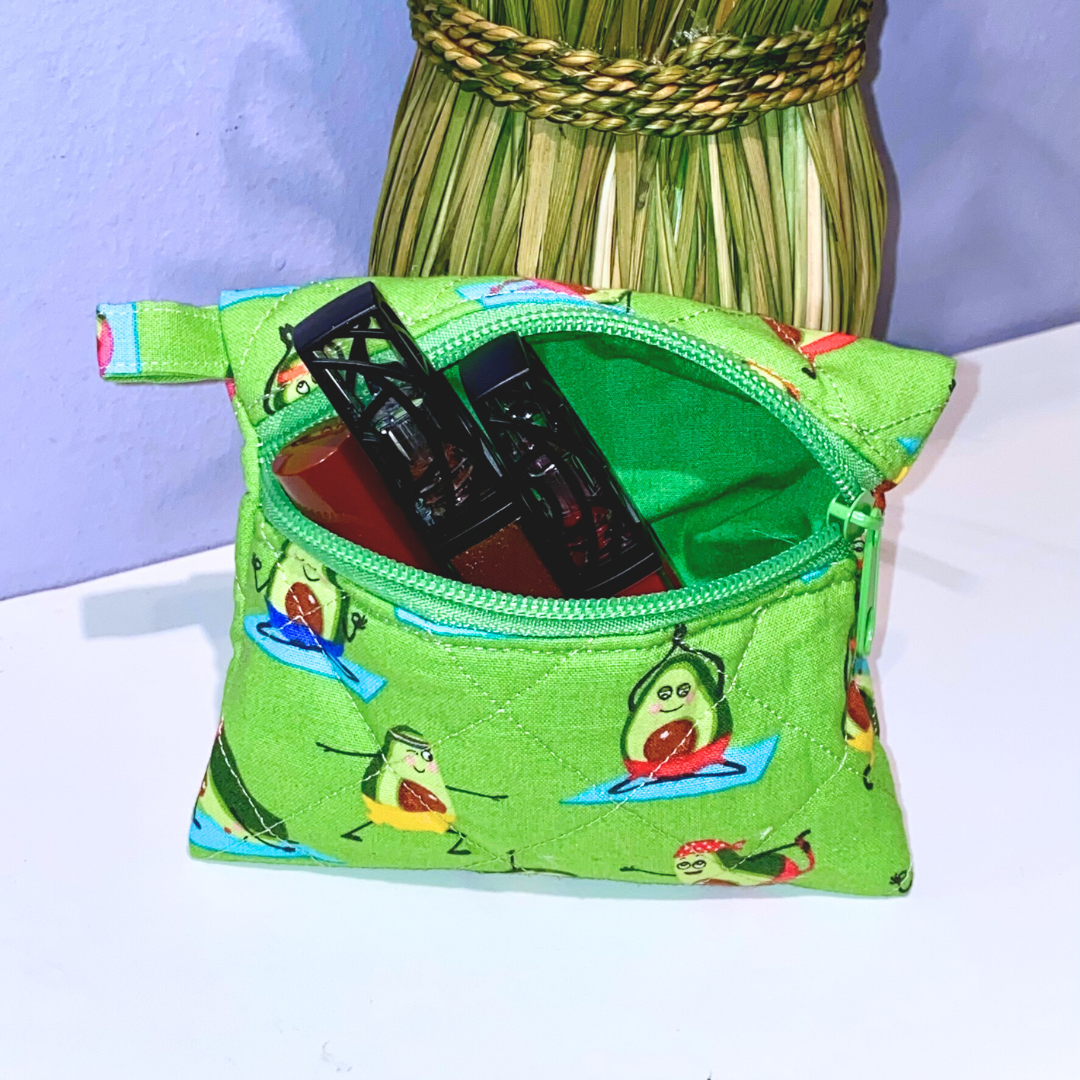 Needlesnstash - Wholesale Coin Purse - Women's - Quilted zipper coin purse wallet - Fun Avocado2
