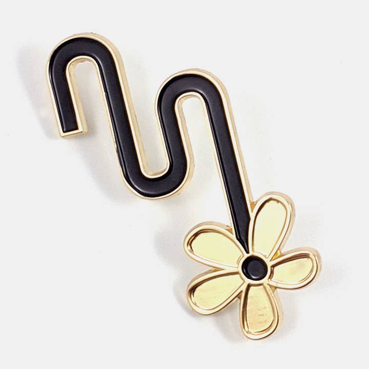 Flower Pin for wholesale by Badaboöm Studio