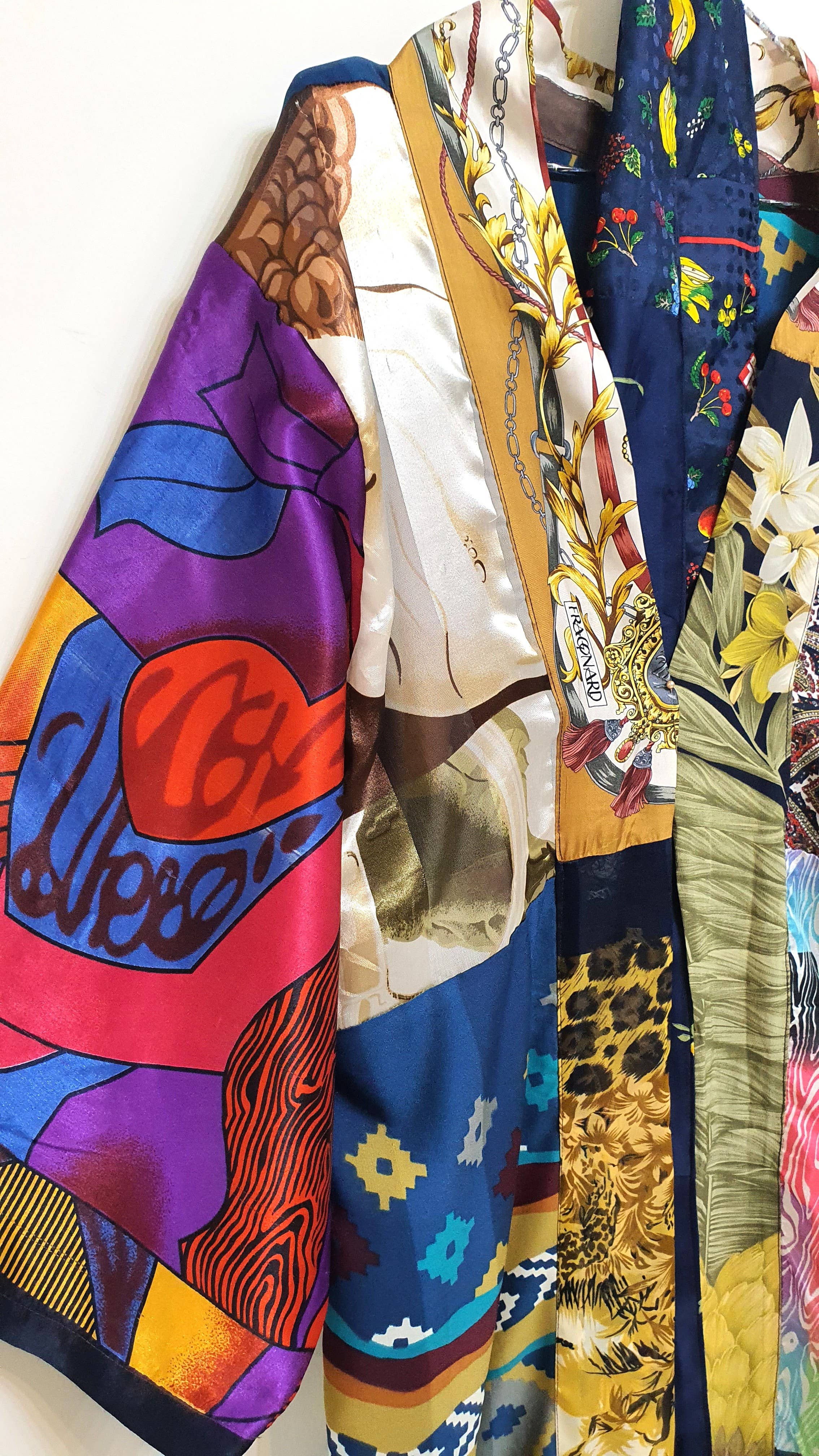 Beige & Co Thai Crafts - Wholesale Kimono - Dames - Kimono van patchwork hergebruikte zijden sjaals – uniek exemplaar9