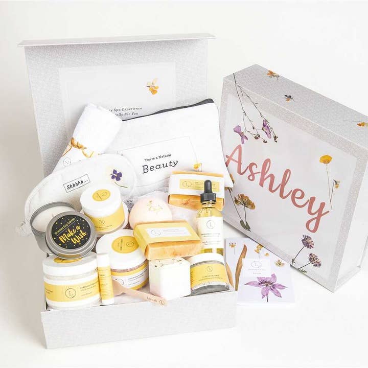 Coffret de Soins Naturels & Boîte Cadeau de Récupération pour la vente par Lizush Creations