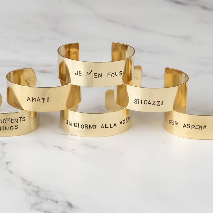 MEDIUM BRASS BRACELET WITH ENGRAVING for wholesale by Loti jewels