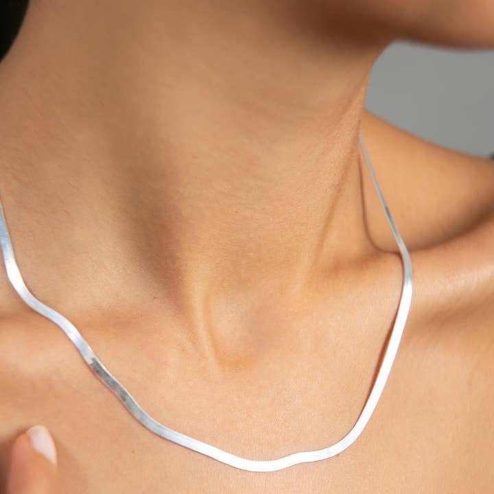 Volenia Silver - Vendita all'ingrosso Collane a catena e maglie - Collana donna in argento sterling 925 con catenina piatta placcata in oro0