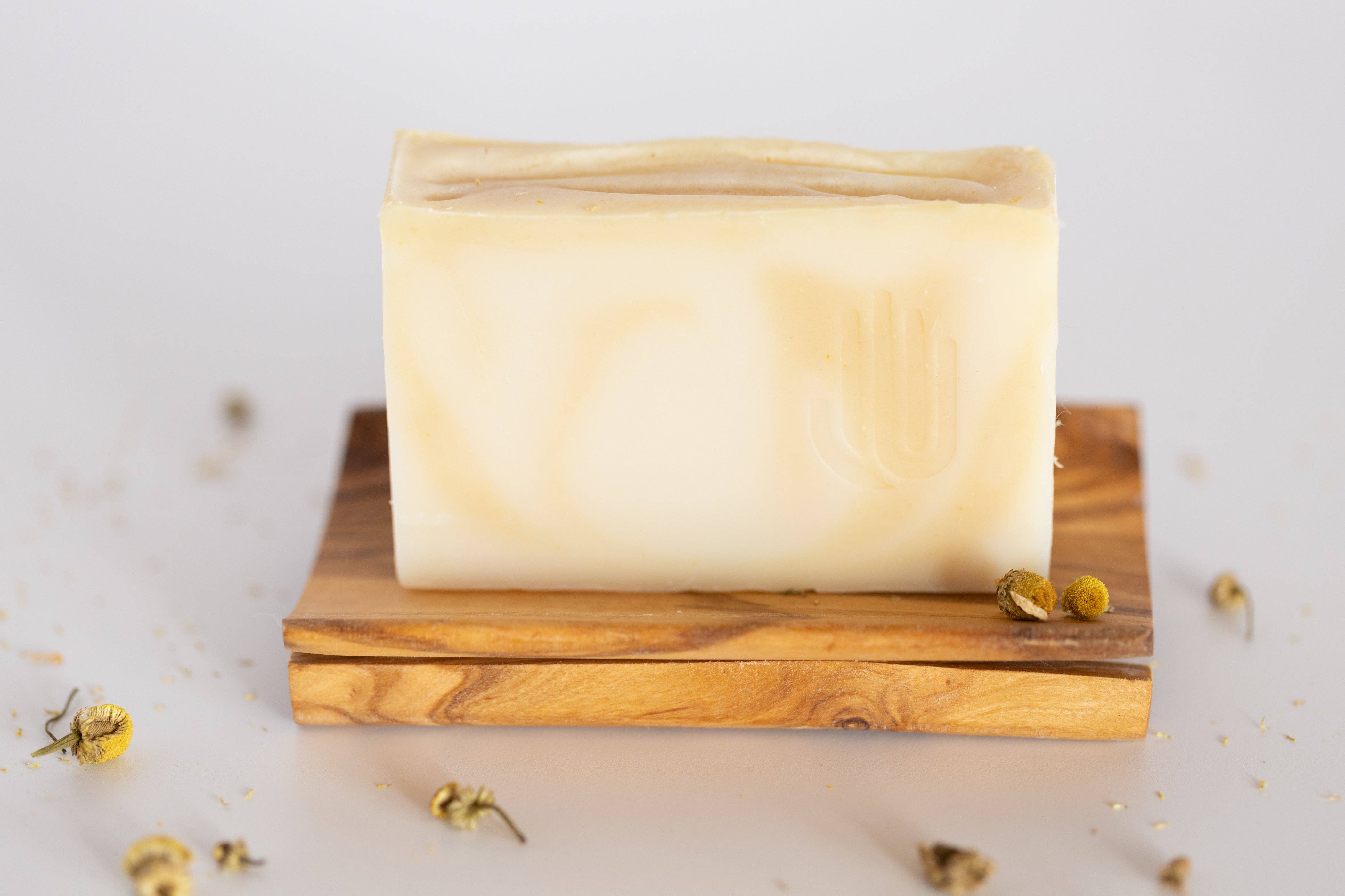 HandCraft Skincare - Wholesale Bar Soap - Chamomile + Aloe Soap5