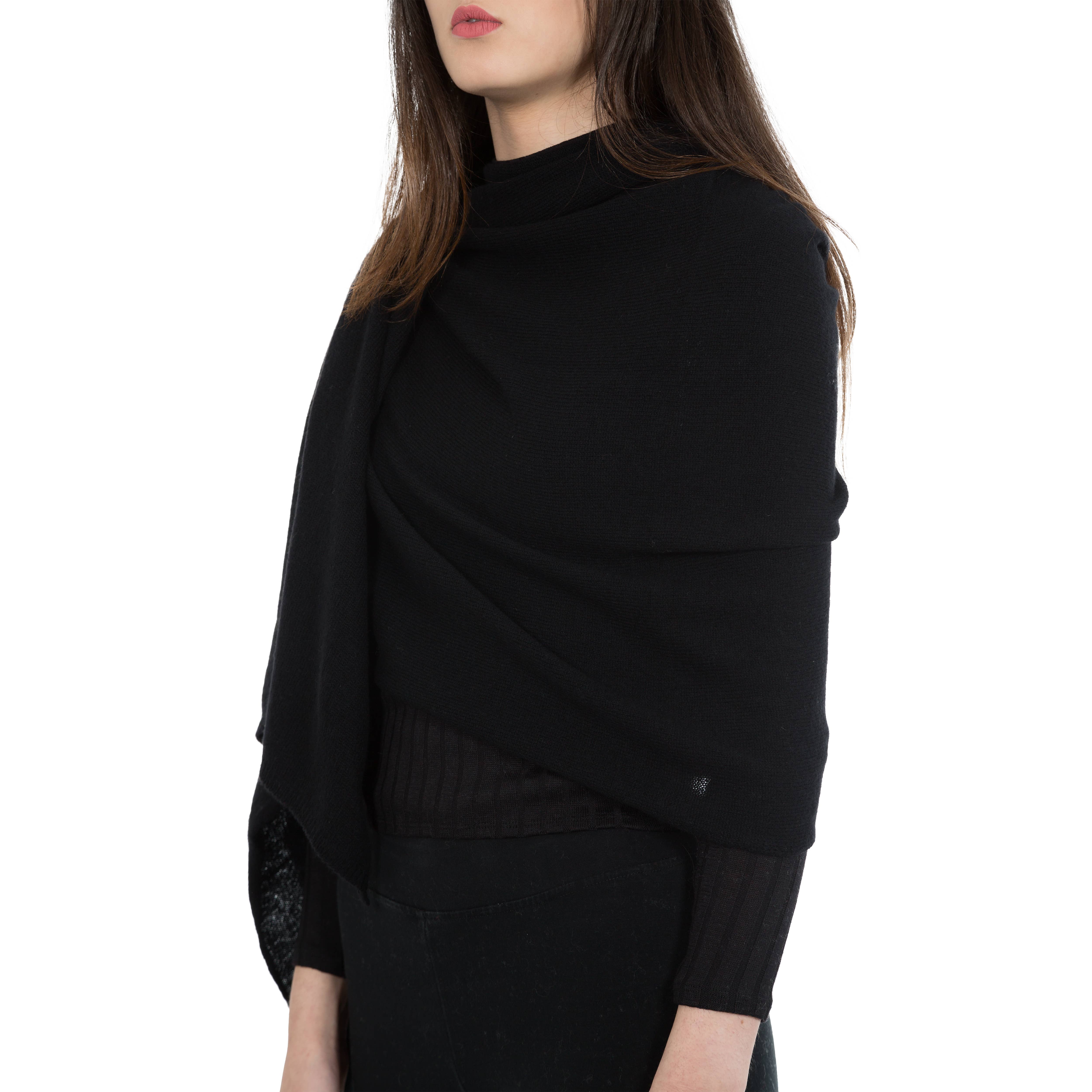 Assia di Brunetti Federica e C. s.a.s. - Wholesale Wrap - Women's - Benny - Classic cashmere blend wrap8