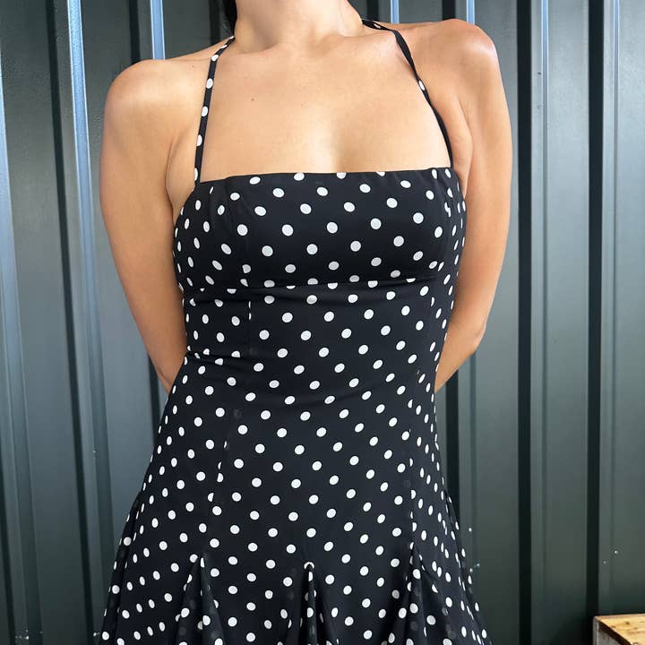 Robe Mini à Dos Nu Pokadot-YDA772 pour la vente par Audrey 3+1