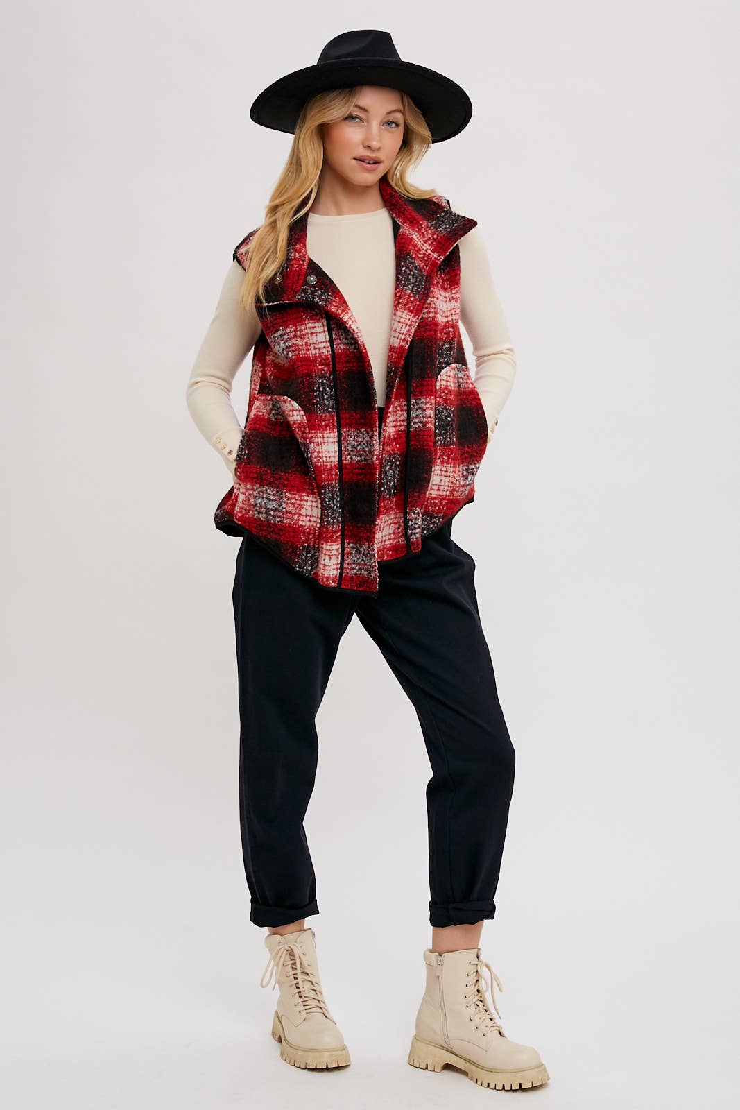 Bluivy – wholesale Outerwear Vest - Women’s – FLANNER PLAID VEST16