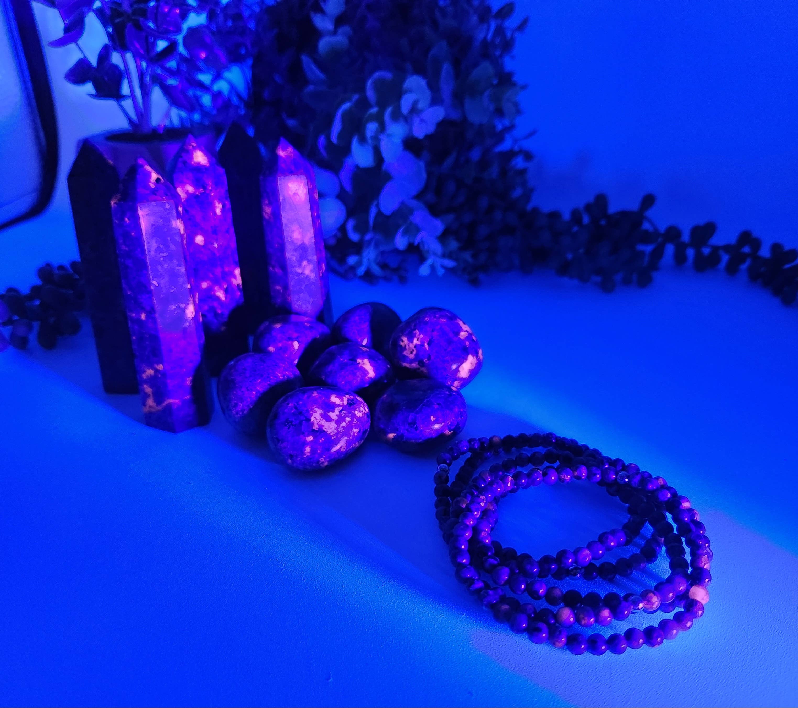 Meraki Gemstones - Wholesale Armband met kralen - Yooperlite rekbare edelsteenarmband 4 mm (UV-reactief)9