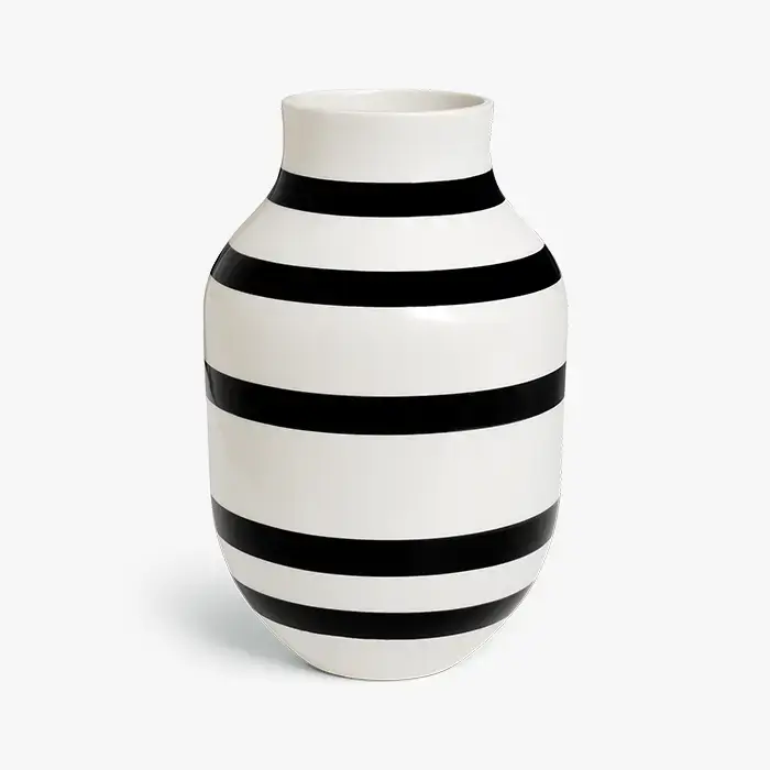 Danish Design Collective - Vente Vases - Kähler - Omaggio - Grand vase en céramique peint à la main - noir0