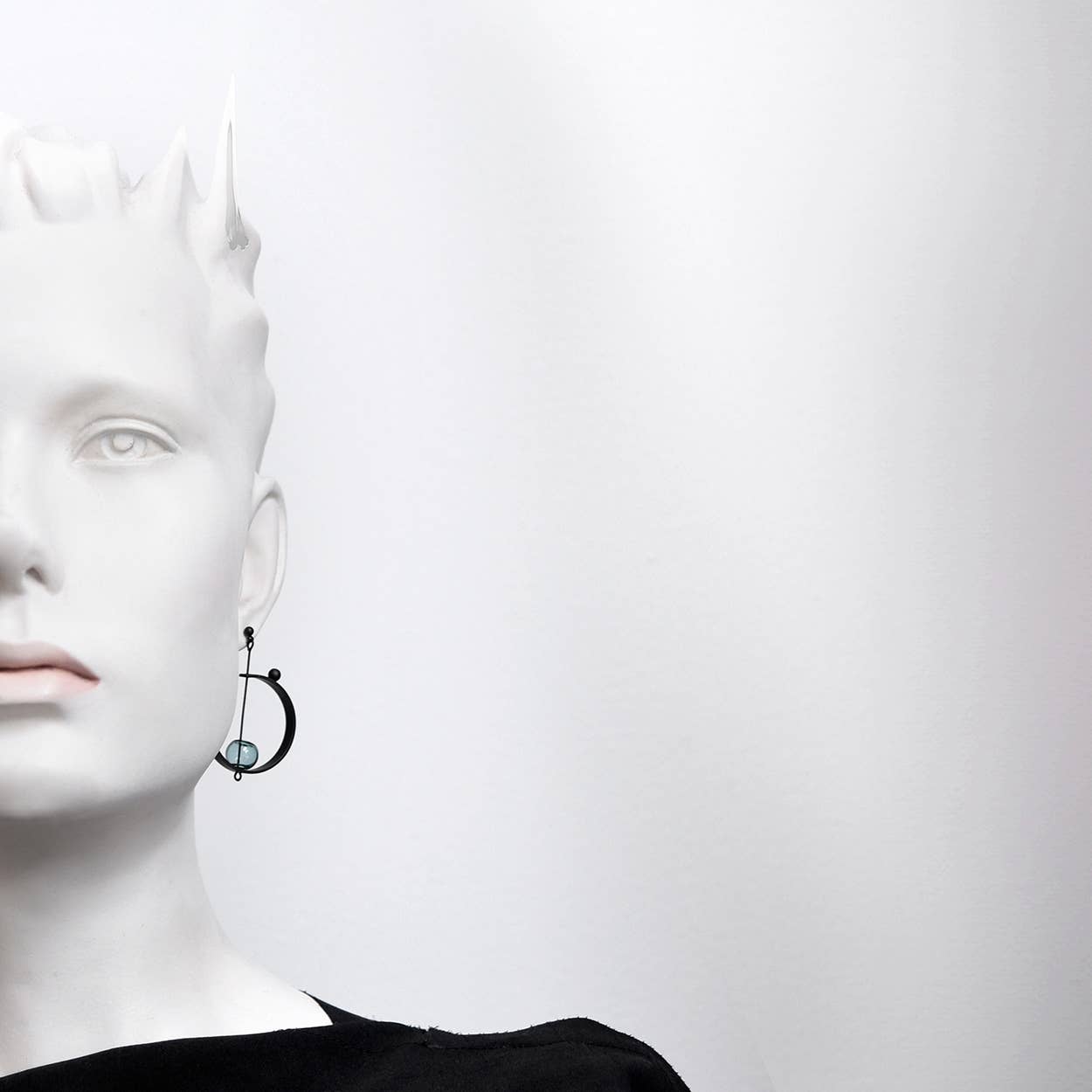 Pursuits - Wholesale Dangle Earrings - Lunette Earrings1