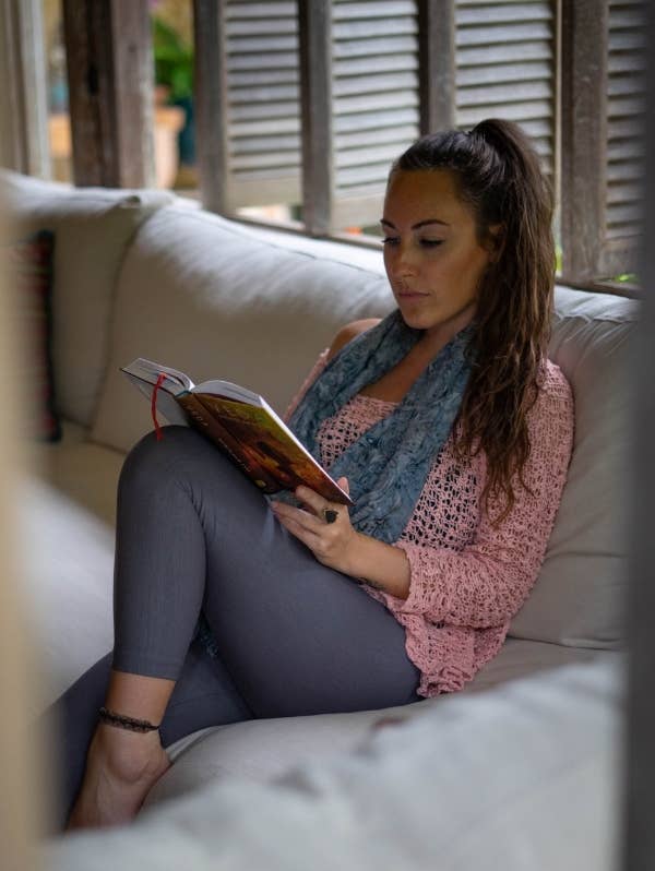 Hands To Hearts - Wholesale Tunic - Women's - Crocheted Long Sleeve Soul Warmer26