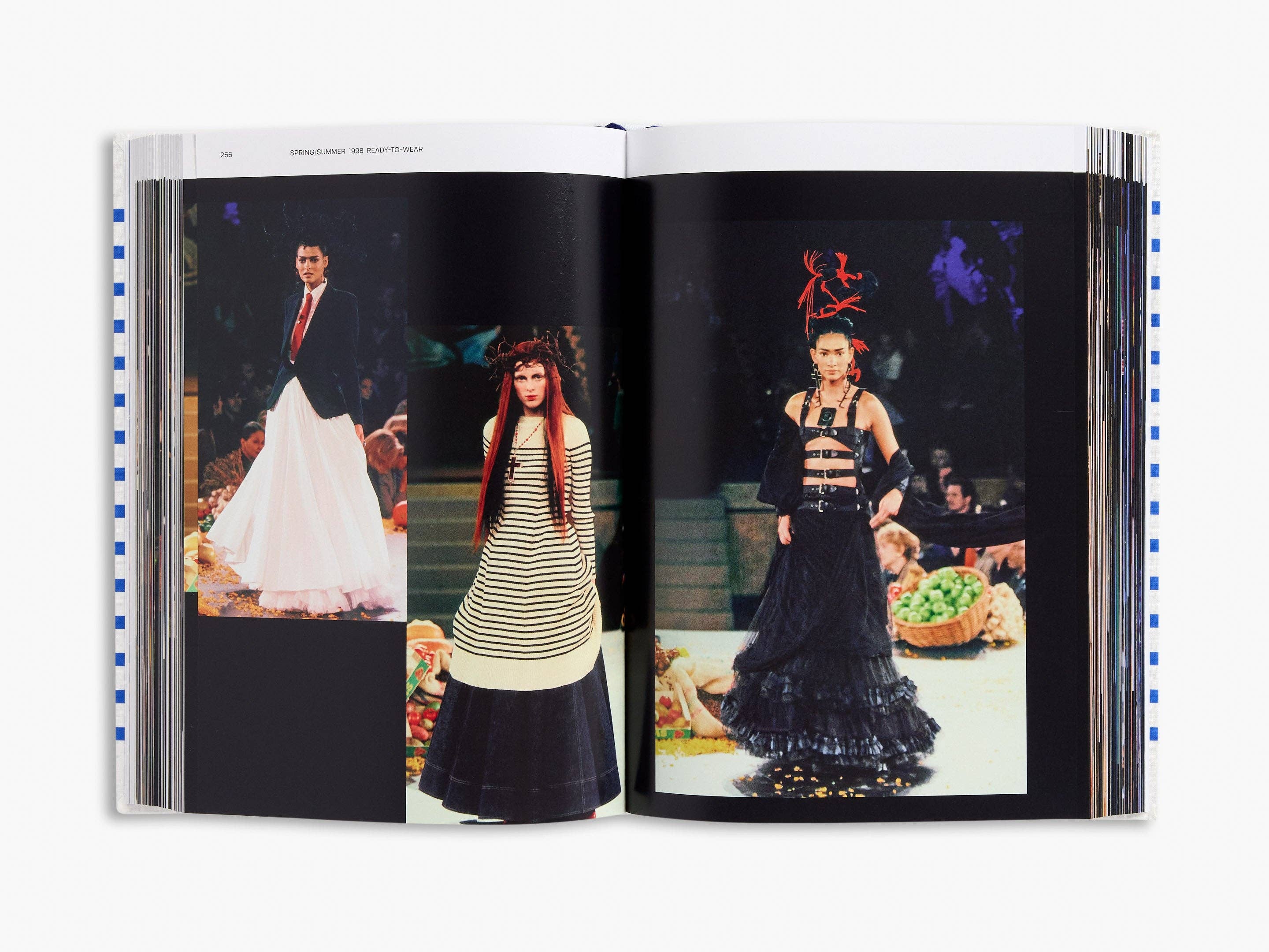Thames and Hudson – wholesale Arts & entertainment book – Jean Paul Gaultier Catwalk (Catwalk)3