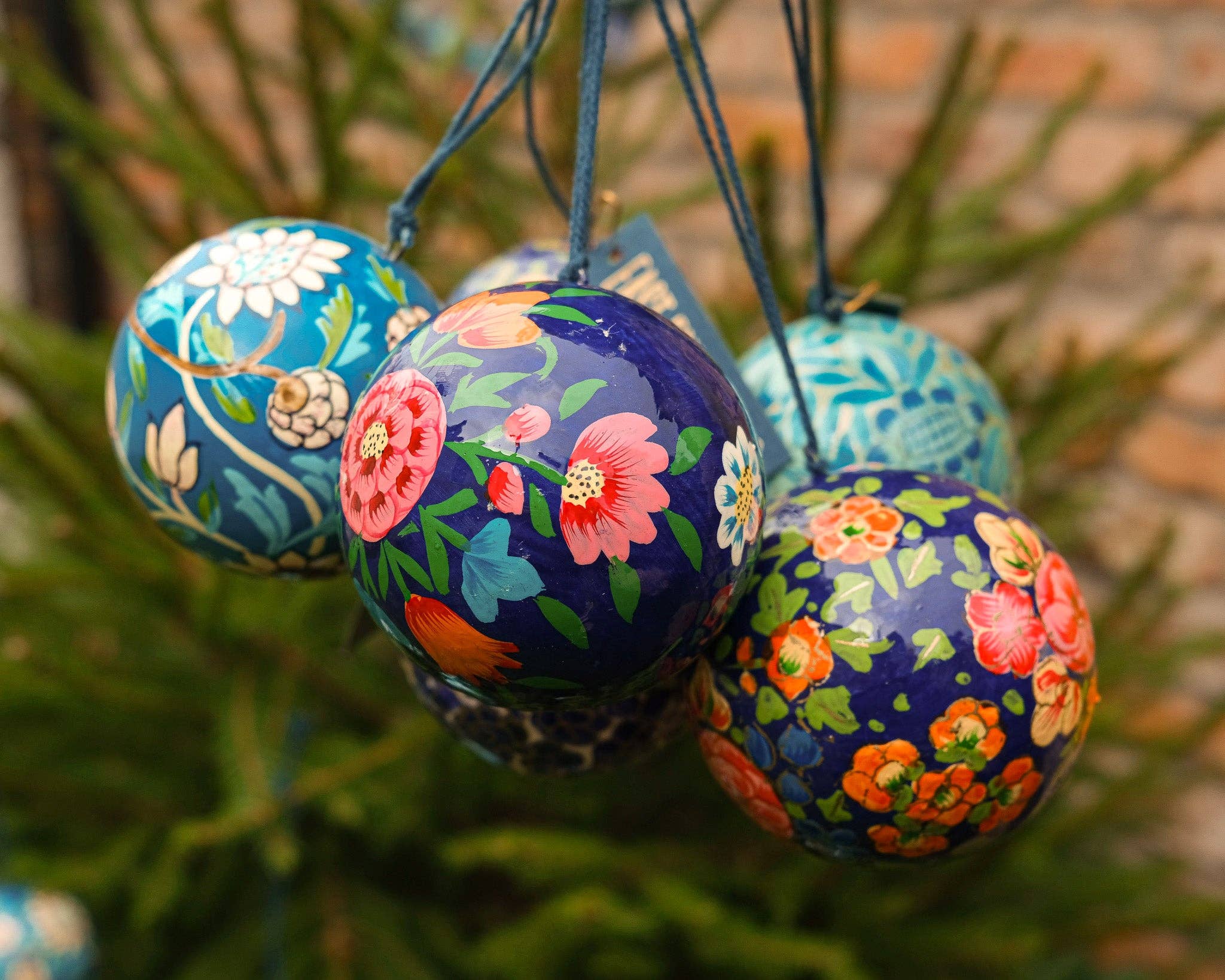 East End Press – wholesale Ornament – UK/EU: Dark Blue Blossoms Bauble11