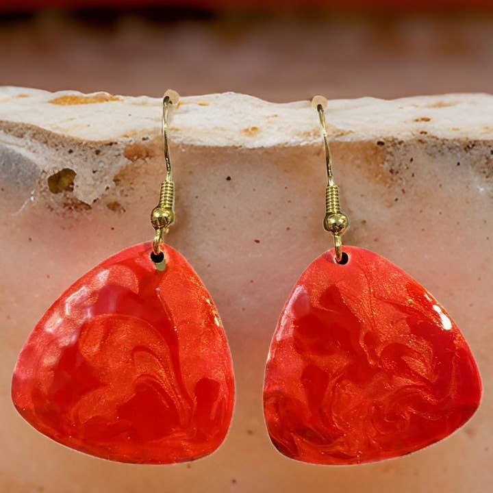 The Urban Charm - Wholesale Dangle earrings - Red & Pink Marble Guitar Pick Lures of Love Earrings3