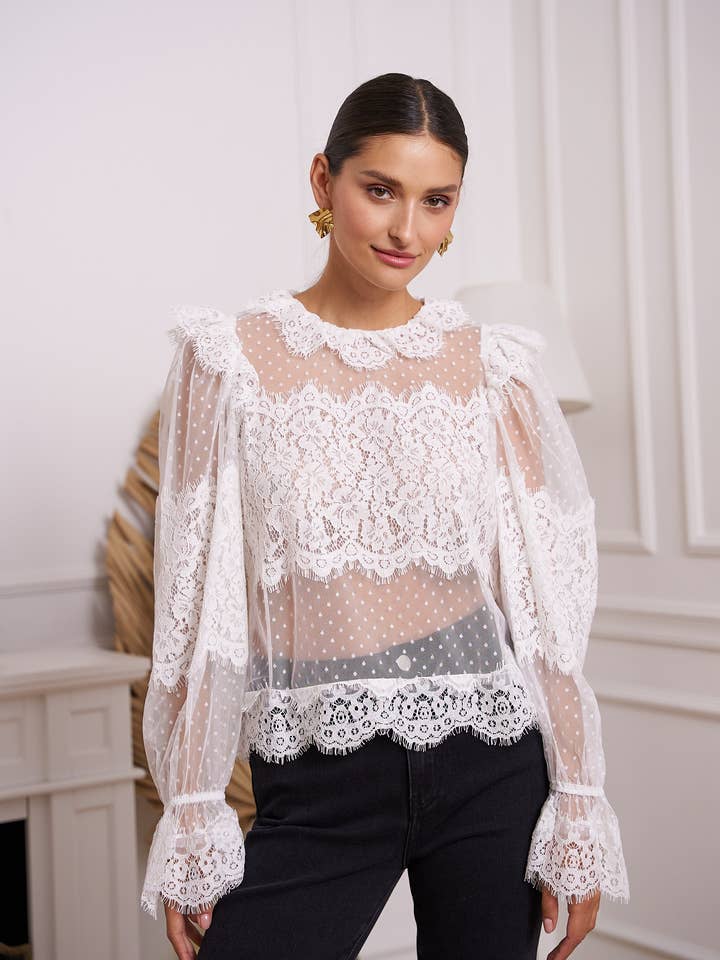 CHOKLATE PARIS - Wholesale Blouse - Women's - Victoire blouse with lace Peter Pan collar - 80996