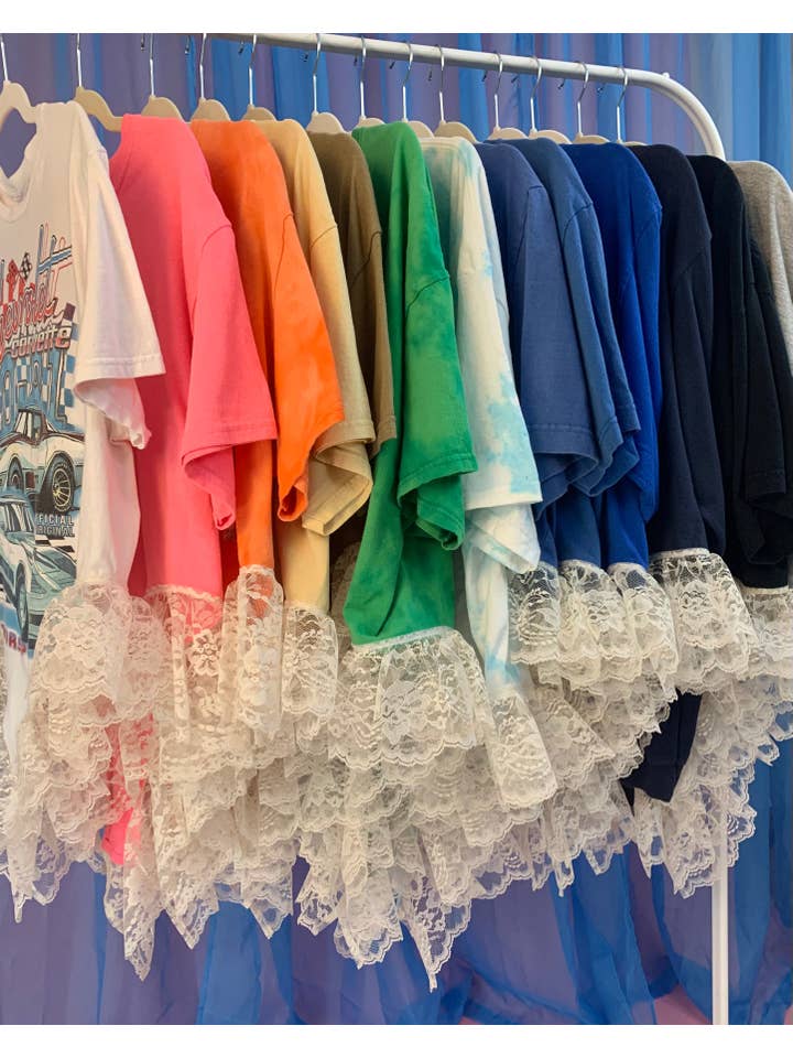 Shop Journal Vintage - Wholesale T-Shirt - Women's - Upcyled negligee lace tee6