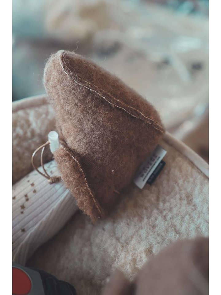 We Are Wovens - Wholesale Slippers - Baby - Wollen Slofjes - Espresso - Hoog3