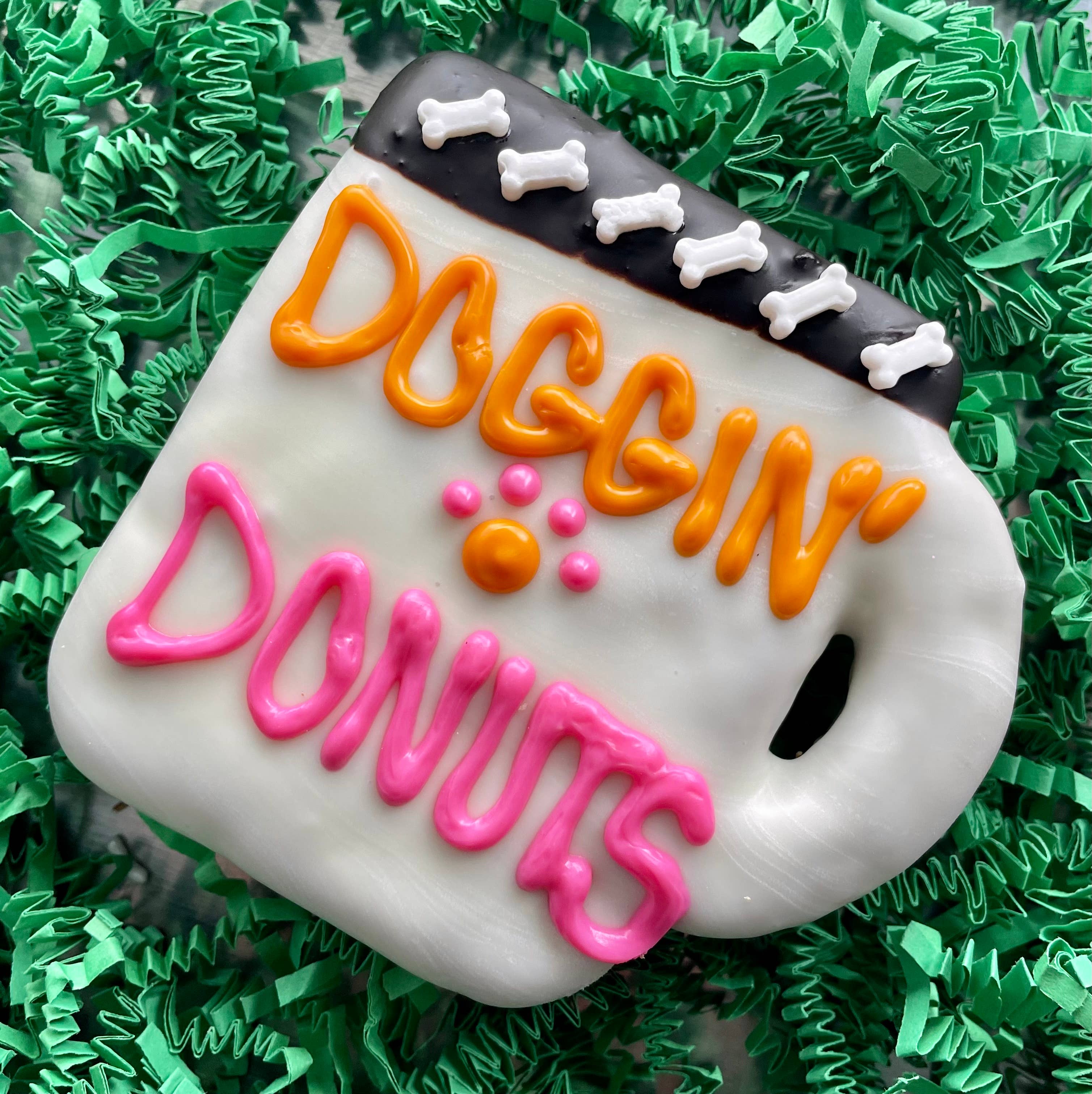 YumYum4DOGS - Wholesale Pet Treats - Dog - DOGGIN’ DONUTS coffee dog treats7