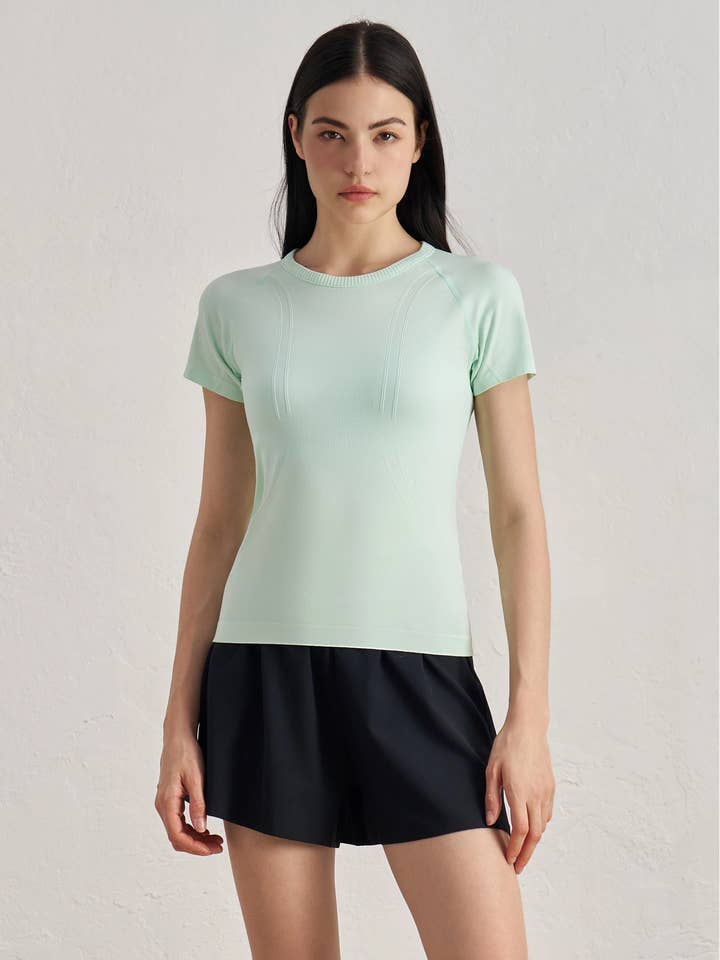 Elise Seamless Knit Short Sleeve Active Top for wholesale by 91thelabel