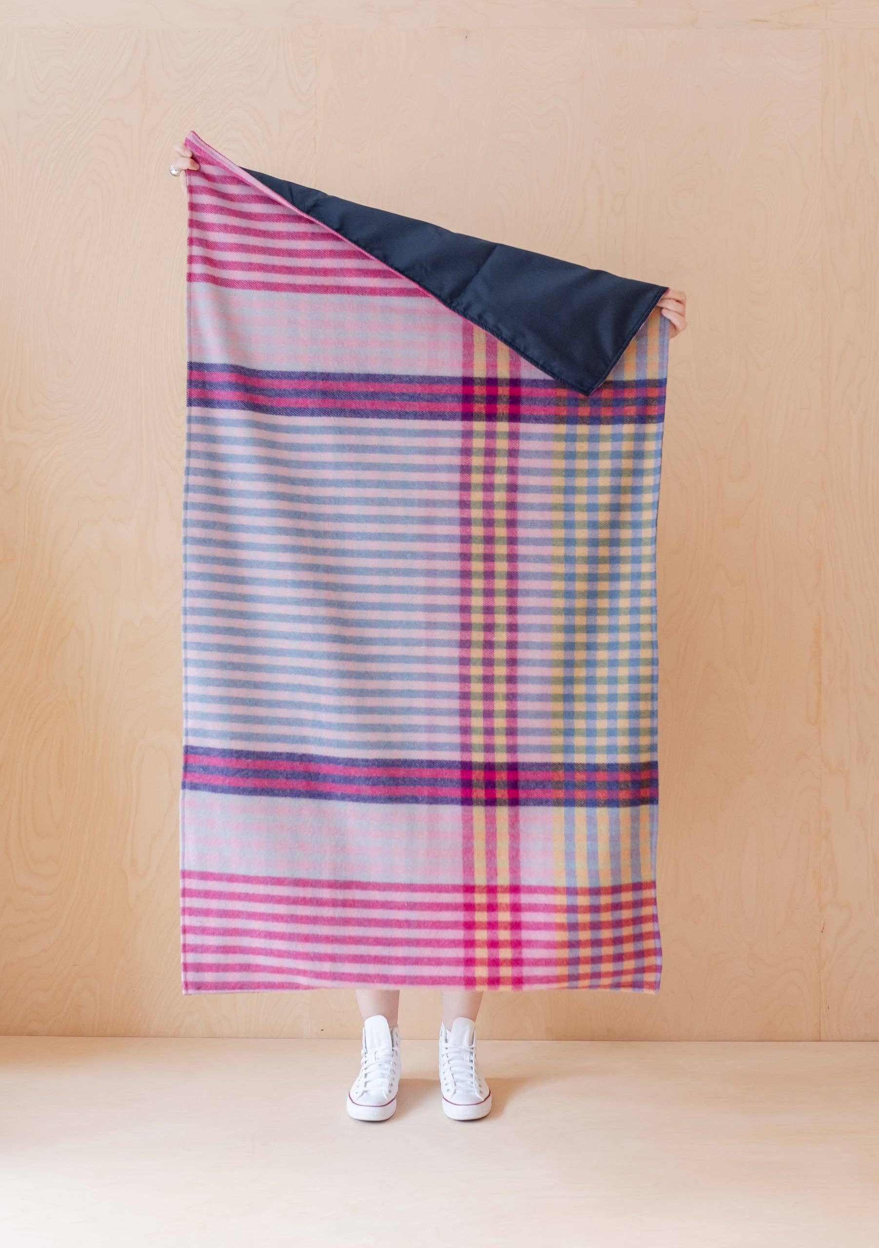 TBCo - Wholesale Picnic Blanket - Recycled Wool Small Picnic Blanket in Pink Micro Gingham1