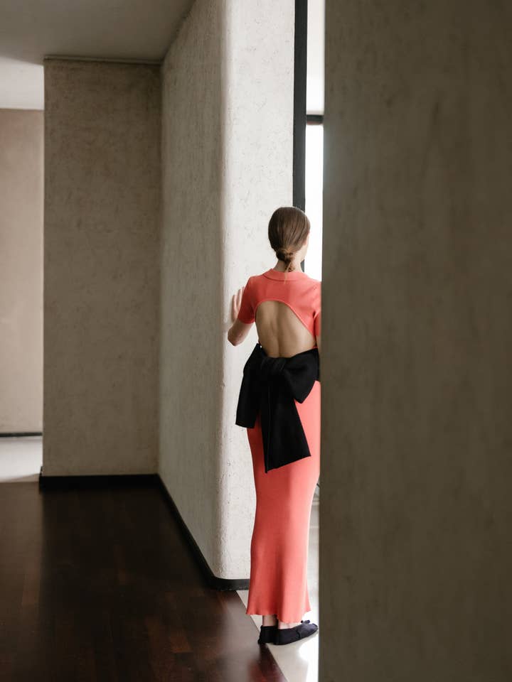 Lèmme - Wholesale Jurk - Dames - Fijne Katoenen Jurk met Open Rug7