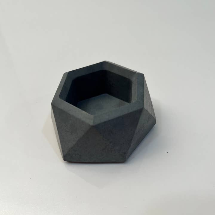 Joyful Lotus - Wholesale Plant Pot - Geometric concrete vessel