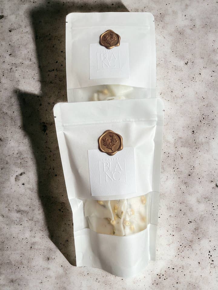 Natural Soy Wax Melt Brittle - 4oz for wholesale by CHATEAU BLANC