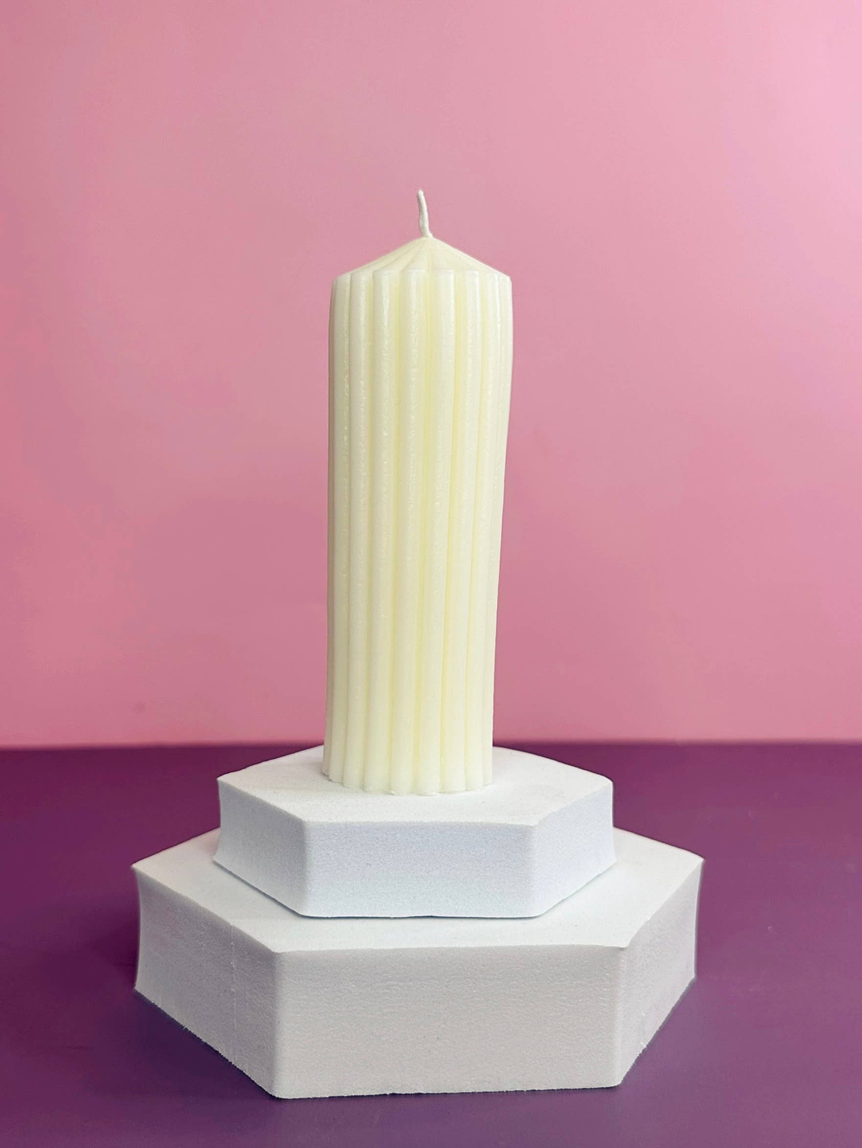 Carol Cao - Wholesale Novelty Candle - Shaped Roman Candle -Fall Shaped Candle - Candle Bulk1