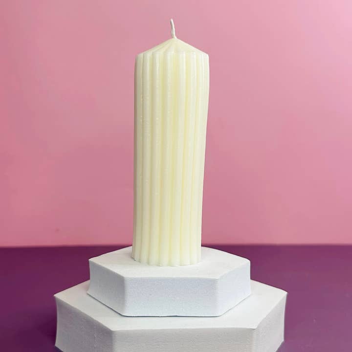 Carol Cao - Wholesale Novelty Candle - Shaped Roman Candle -Fall Shaped Candle - Candle Bulk1
