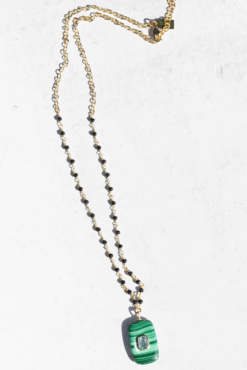 Native Gem - Vendita all'ingrosso Collana con ciondolo/pendaglio - COLLANA AMULETO - MALACHITE1