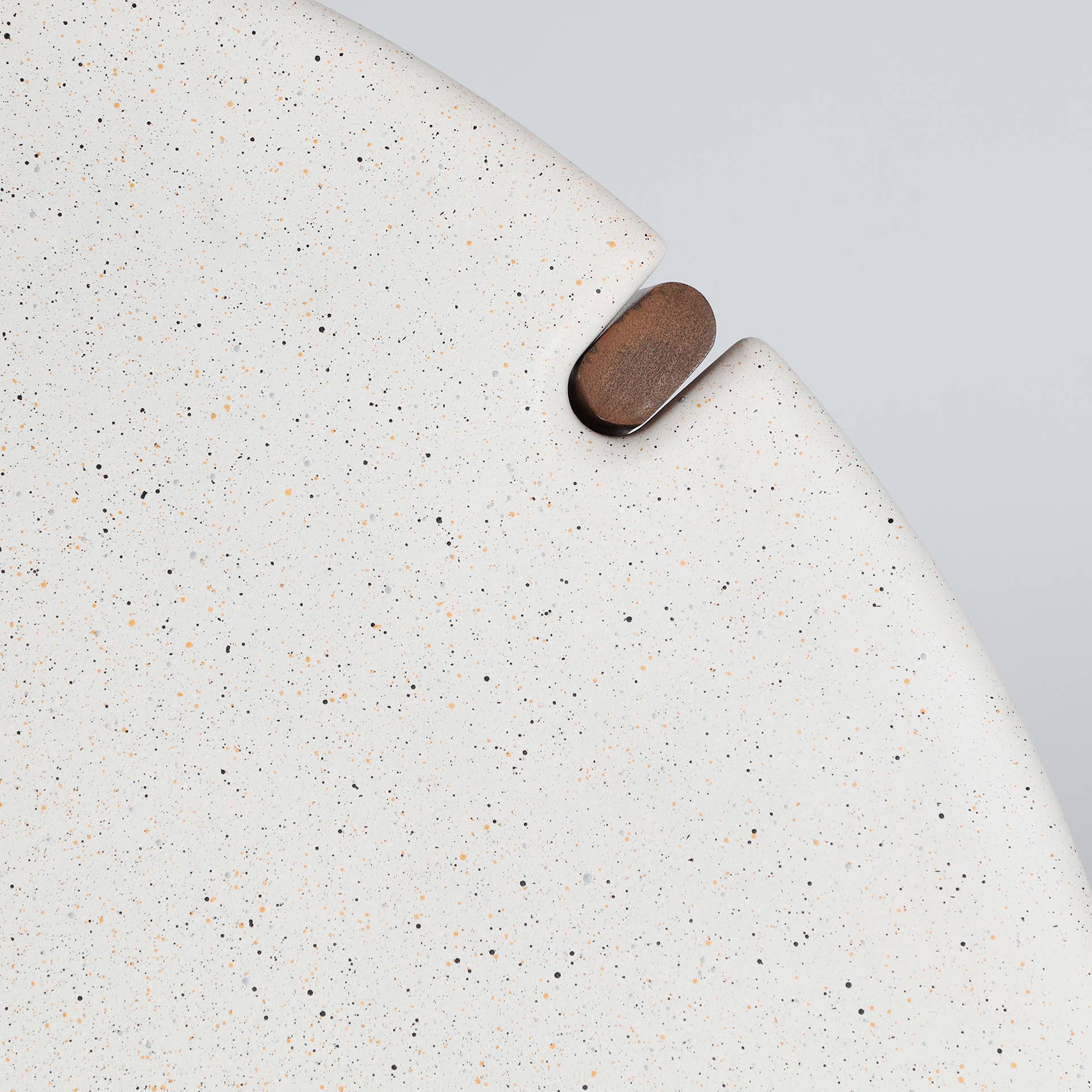 Kodu – Engroshandel Tebord – Sofabord i mangotræ med brun farve, 80 x 80 x 4 cm2