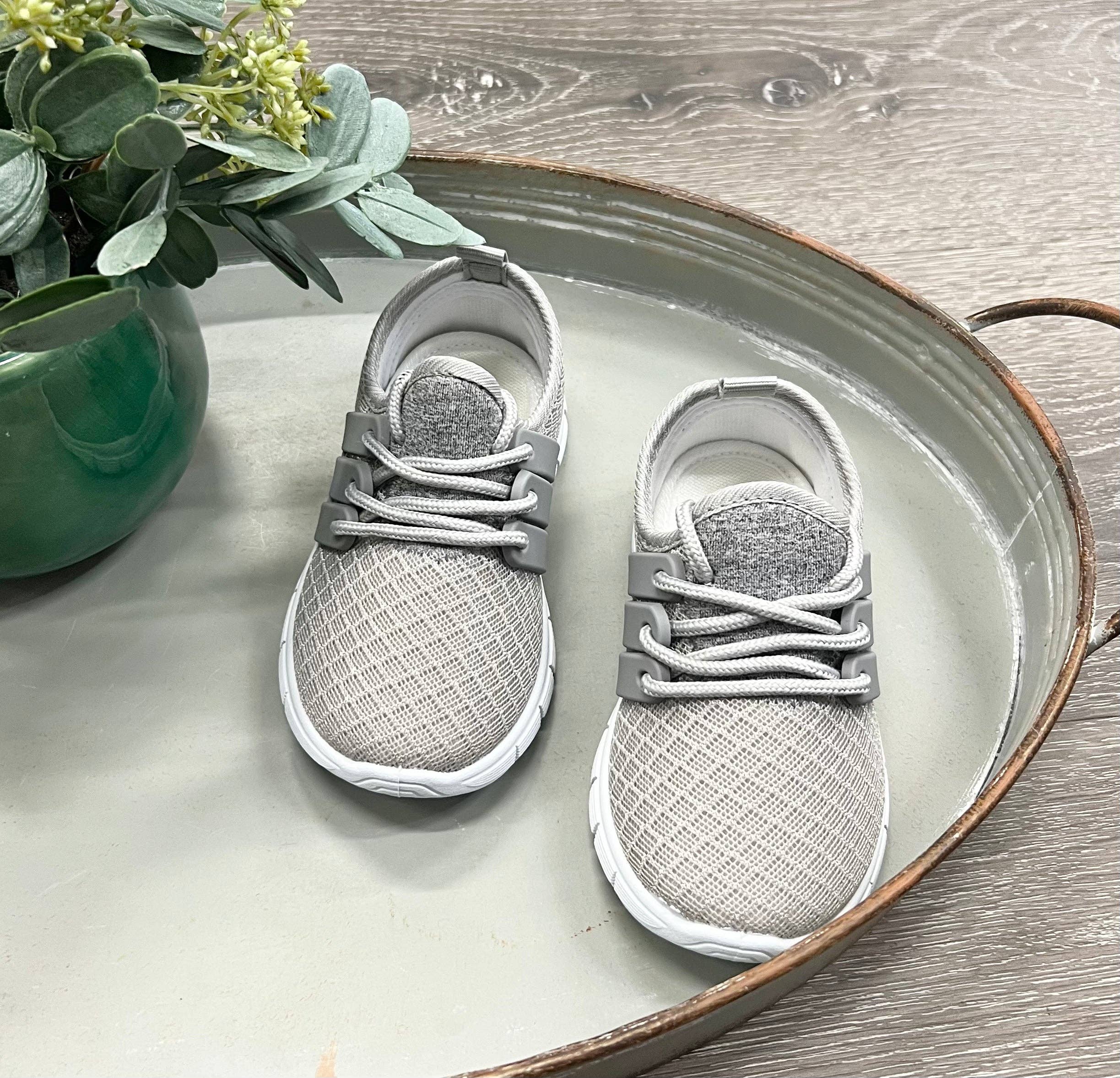 Two Cute Boutique LLC – Großhandel Lifestyle-Sneaker – Kinder – Rundgänge0