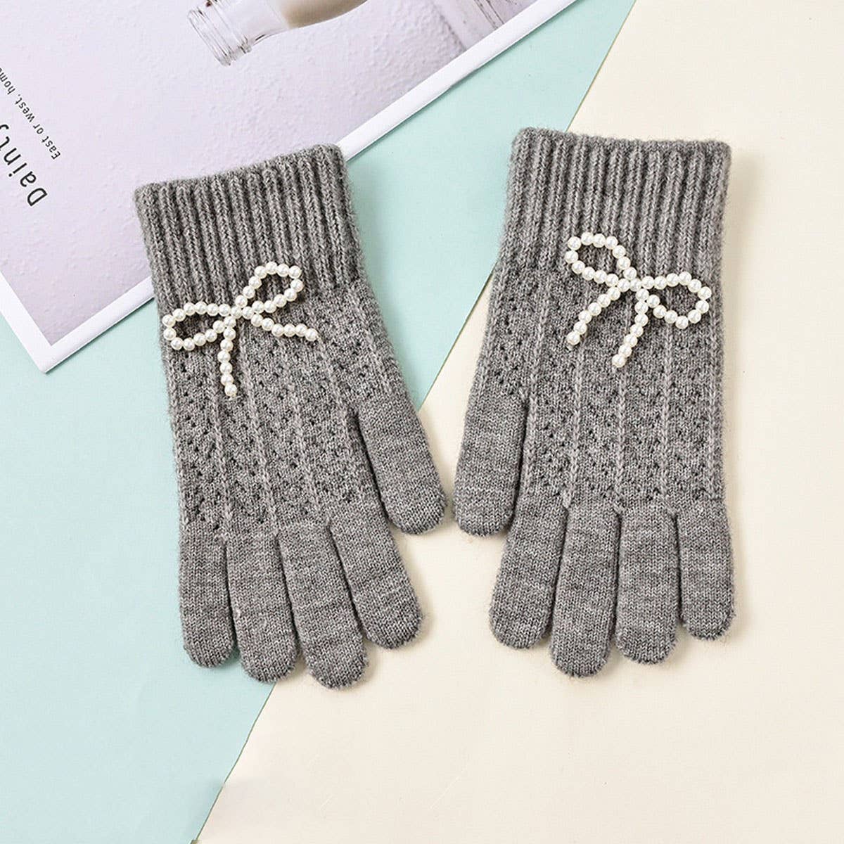 NINEXIS - Wholesale Gloves - Women's - CWAG00586_WOMEN WINTER KNIT BOW PEARL TOUCHSCREEN GLOVES5