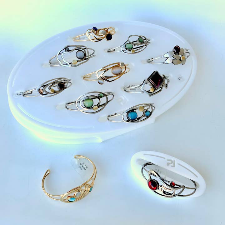 Christophe Poly / Crono Design - Vente Bracelet manchette - BRACELETS (B) - Manchette en fil en tailles 1 et 2, toutes deux ajustables12