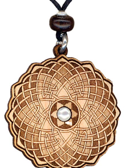 Keltische Blumen-Zamulet-Halskette für den Großhandel von Woodcutts Inc.