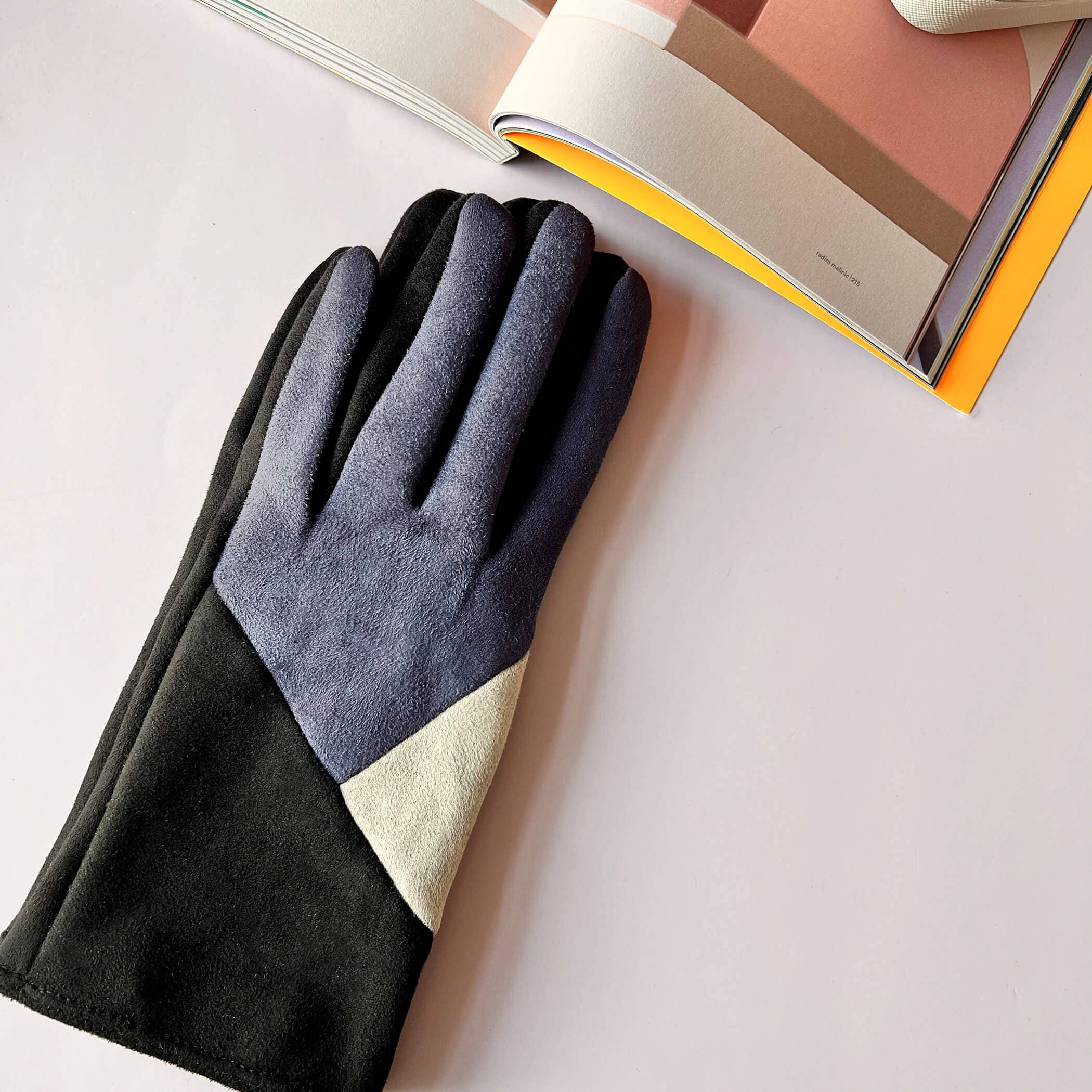 Studio Hop - Vente Gants – femme - Gants à écran tactile en daim Colour Block4