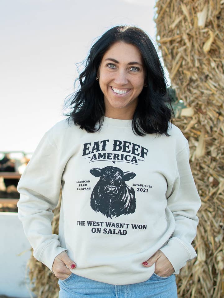 Black Angus 'Eat Beef America' Cream Graphic Crewneck for wholesale by American Farm Company