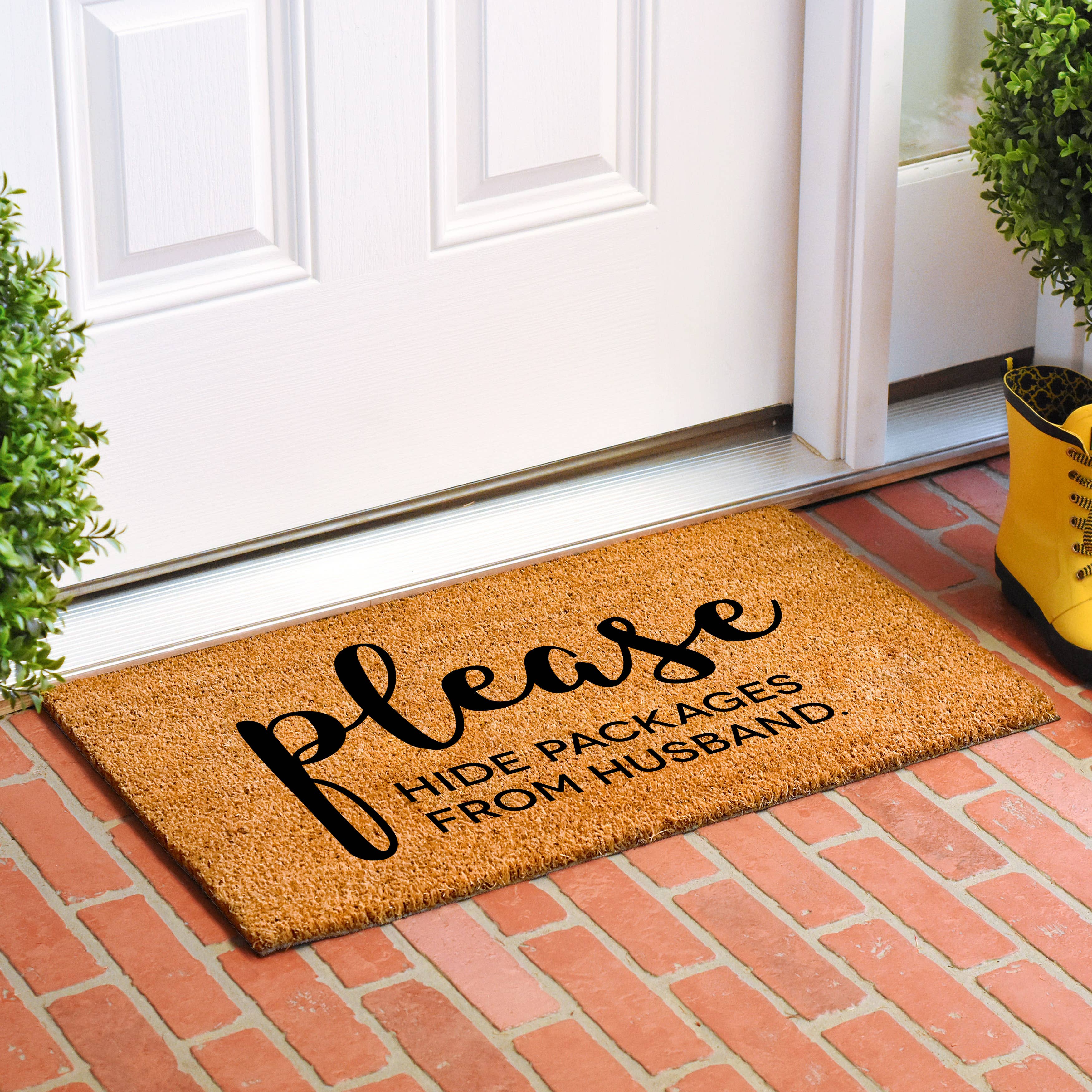 Calloway Mills – wholesale Door mat – Hide Packages From Husband Christmas Doormat1