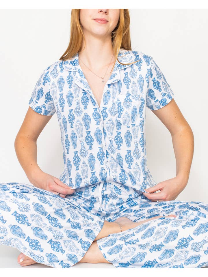 The Royal Standard – Großhandel Schlafanzugoberteil – Damen – Claire Kurzarm-Knopf-Schlafhemd Weiß/Palace Blue -Versch.1