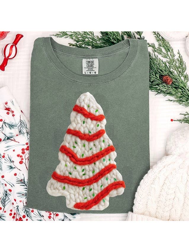 Trendy Tee Co. – wholesale T-shirt (graphic) – unisex – Faux Yarn Christmas Snack Cake Tee