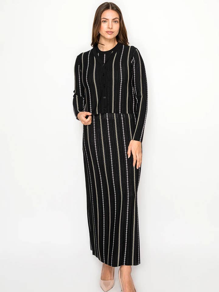 Robe maxi en maille noire à rayures et cardigan pour la vente par Yal New York