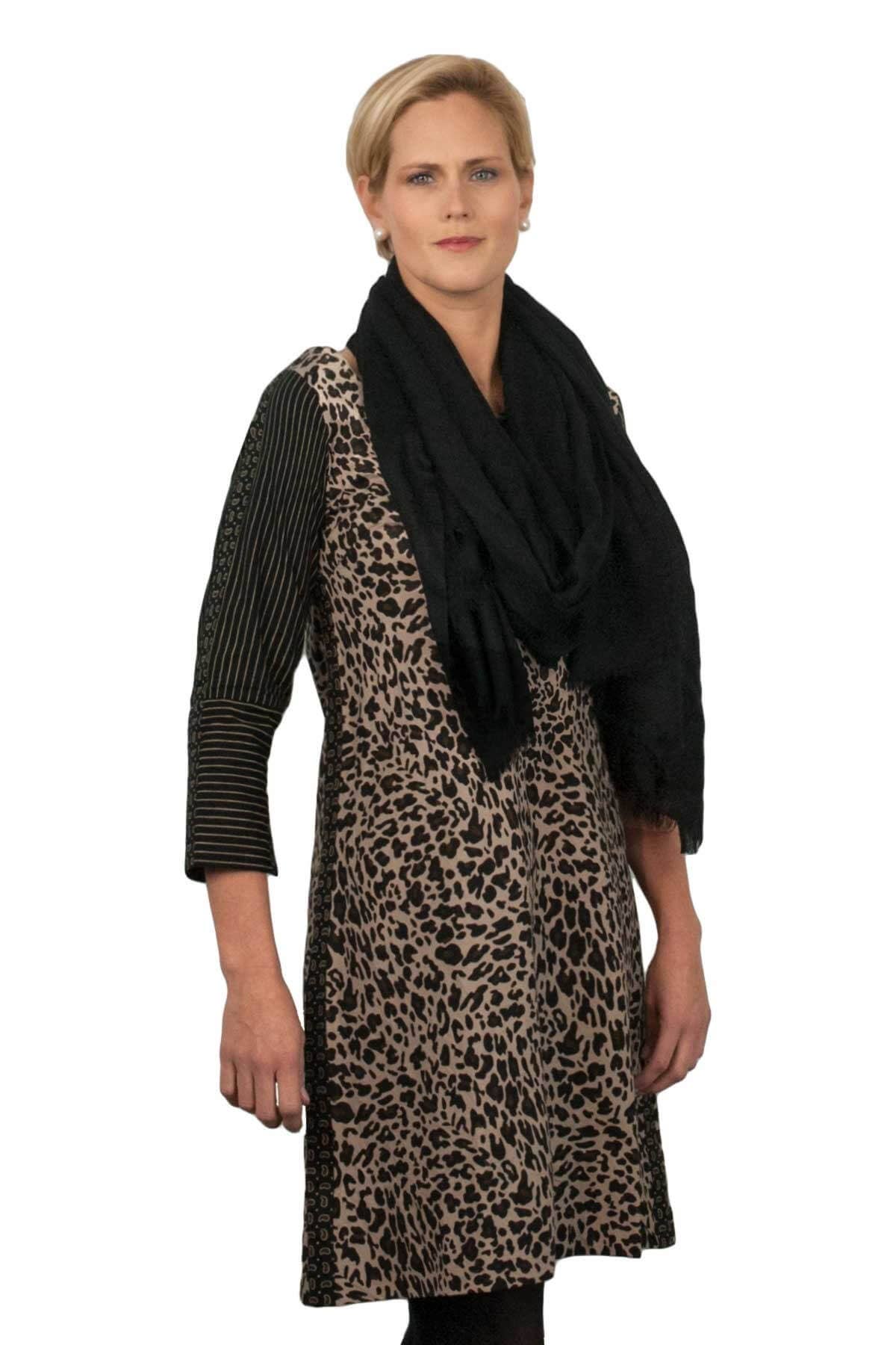 Gretchen Scott LLC - Wholesale Scarf - Women's - 100% Cashmere Pashmina Scarf/Shawl - Classic1