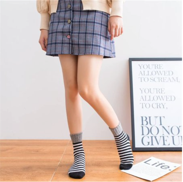 My Wholesale Warehouse - Wholesale Socks - Women's - Generise Pack of 5 Pairs Ladies Thick Wooly Socks9