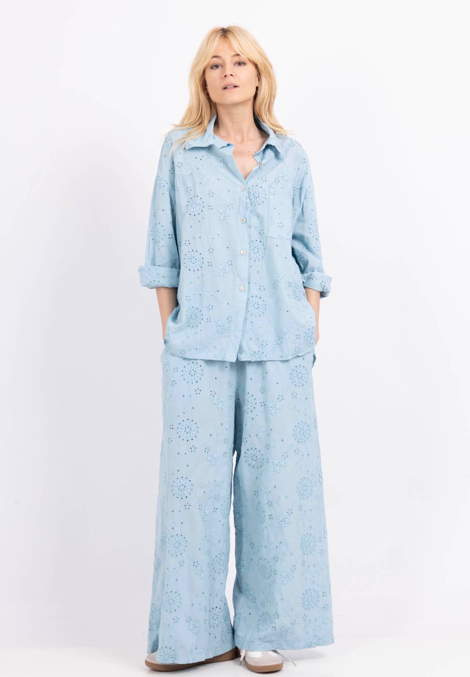 Happy look - Wholesale Shirt - Women's - Long-sleeve cotton shirt with 3D embroidery7