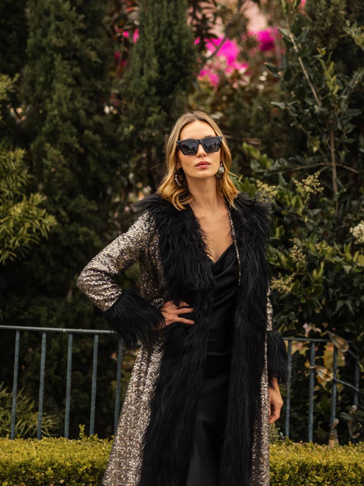 Jennafer Grace – wholesale Jacket – Women's – Penny Deluxe Gunmetal Faux Fur Jacket5